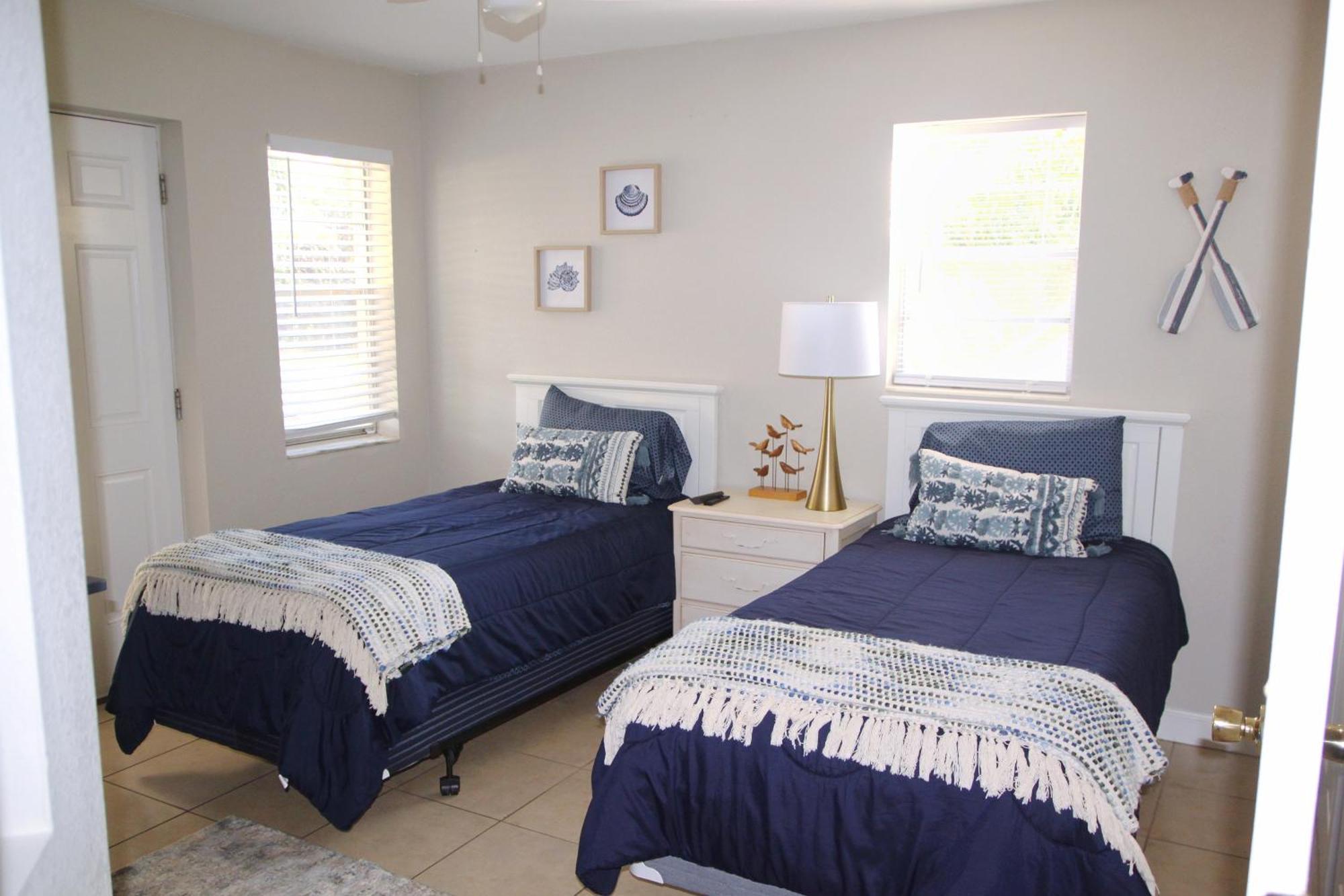 Naples Park Oasis - Cozy Two Bedroom Apartment Екстер'єр фото