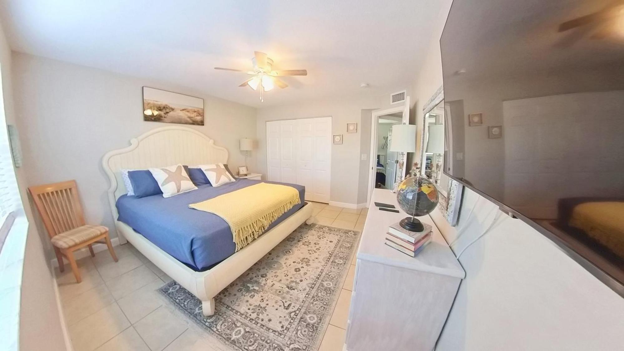 Naples Park Oasis - Cozy Two Bedroom Apartment Екстер'єр фото